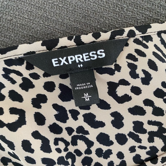 Express long sleeve blouse - Picture 3 of 4